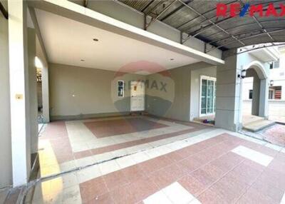 169 Sqm., 3 Beds Townhouse listed for ฿ 4,100,000.