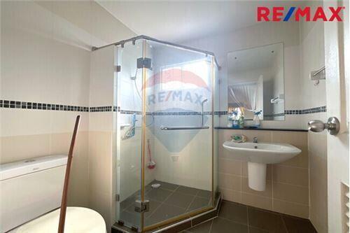 169 Sqm., 3 Beds Townhouse listed for ฿ 4,100,000.