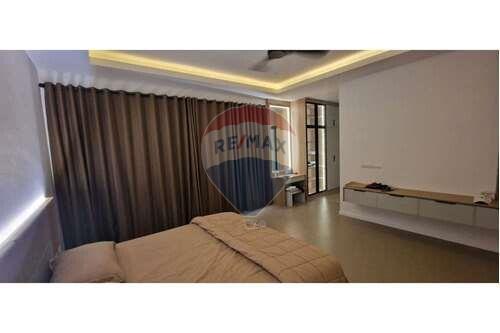 Luxury Modern Pool Villa, 3 Bed 3 Bath in Hua Hin Soi 70 For Sale