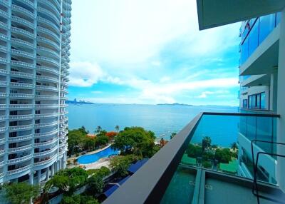 Cozy 1-bedroom Condo with sea view at Wongamat