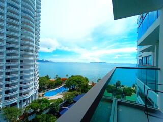 Cozy 1-bedroom condo with sea view at Wongamat