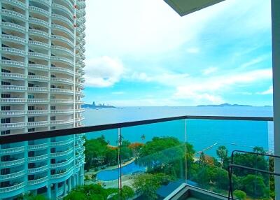 Cozy 1-bedroom Condo with sea view at Wongamat