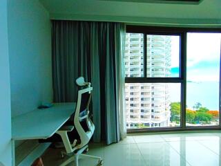 Cozy 1-bedroom condo with sea view at Wongamat