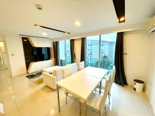 2-Bedroom Condo in the Heart of Pattaya