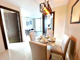 Stylish 2-Bedroom Condo at Pratamnak Hill