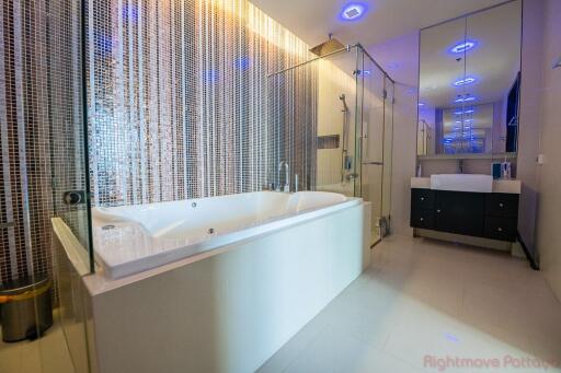 2 Bed Condo For Sale In Wongamat - The Cove Pattaya