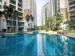 3-bedroom spacious duplex for sale close to MRT Rama 9