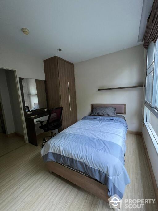 2-BR Condo at Tree Condo Sukhumvit 42 Condominium near BTS Phra Khanong