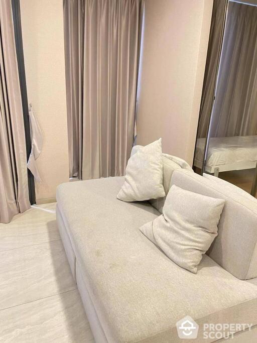 1-BR Condo at Walden Asoke near MRT Sukhumvit