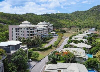 Golf course condo at Black Mountain for sale