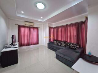 3 Bedrooms Villa / Single House in Tropical Village East Pattaya H010720