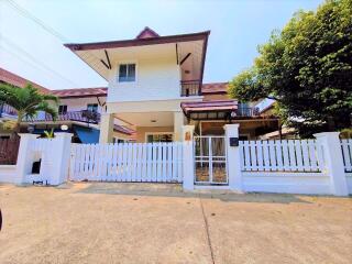 3 Bedrooms Villa / Single House in Tropical Village East Pattaya H010720