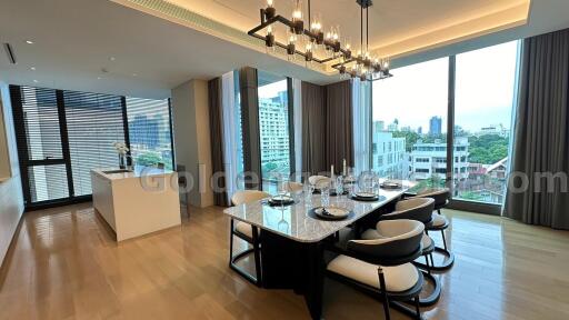 2 Bedrooms fully furnished condo at Baan Sindhorn for rent - Langsuan