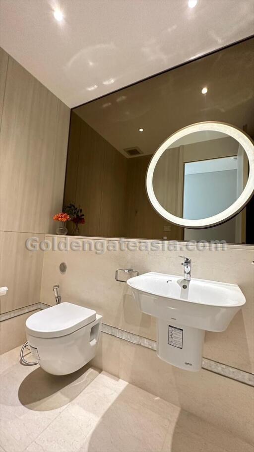 2 Bedrooms fully furnished condo at Baan Sindhorn for rent - Langsuan