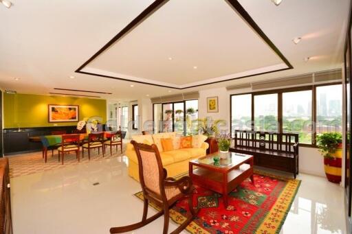 3 Bedrooms Condo close to both Lumphini Park and Benjakitti Forest Park - Lumphini, Pathumwan