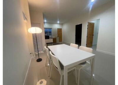 Single house with 2 bedrooms for rent in Mae Nam, Koh Samui