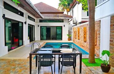 Cozy 2-Bedroom Private Pool Villa in Rawai for Rent