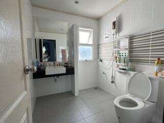 Modern and clean bathroom