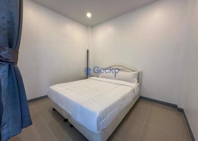 6 Bedrooms House in Natheekarn Park View East Pattaya H011682