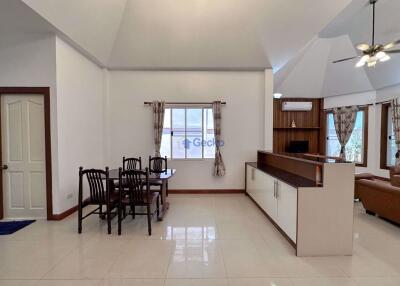 3 Bedrooms House in Pattaya Hill Village 1 East Pattaya H008382