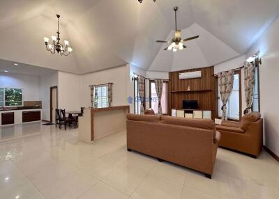 3 Bedrooms House in Pattaya Hill Village 1 East Pattaya H008382