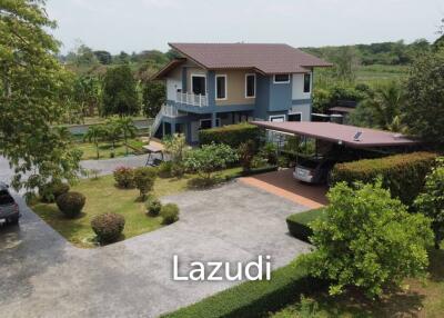 2 Bedrooms house For Sale with Mountain Views