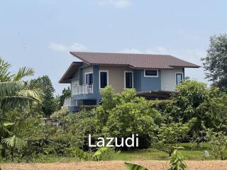 2 Bedrooms house For Sale with Mountain Views