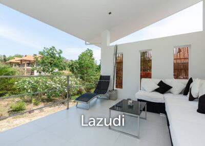 Modern 4 Bedroom Pool Villa Close to Town