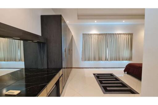 230 Sqm., 3 Beds, 3 Baths Townhouse listed for ฿ 60,000./Month