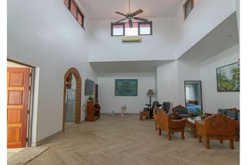 Pool Villa/Soi NaJomtien