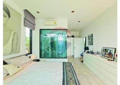 3 Bed 3 Bath Two Storey Modern Villa in Hua Hin Soi 112 For Sale