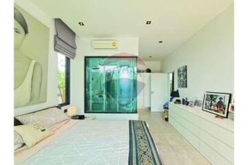 3 Bed 3 Bath Two Storey Modern Villa in Hua Hin Soi 112 For Sale