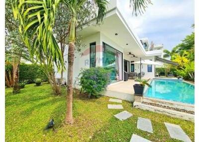 3 Bed 3 Bath Two Storey Modern Villa in Hua Hin Soi 112 For Sale