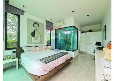 3 Bed 3 Bath Two Storey Modern Villa in Hua Hin Soi 112 For Sale