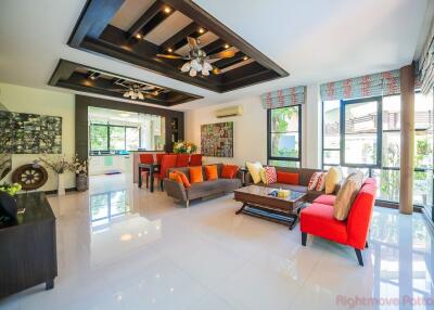 4 Bed House For Rent In East Pattaya - The Village Horseshoe Point