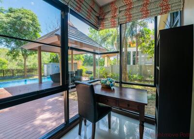 4 Bed House For Rent In East Pattaya - The Village Horseshoe Point