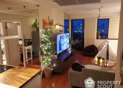 1-BR Condo at Supalai Oriental Place Sathorn Suanplu near MRT Lumphini