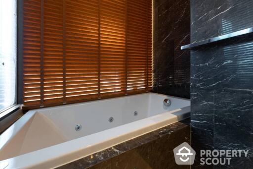 2-BR Condo at Ashton Silom near BTS Chong Nonsi