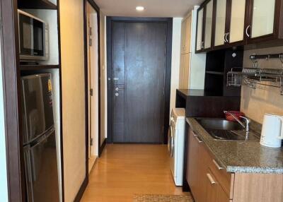 Studio Condo at The Trendy Condominium near BTS Nana