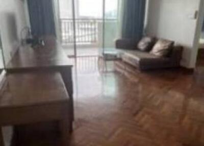 2-BR Condo at Monterey Place Sukhumvit 16 near MRT Queen Sirikit National Convention Centre