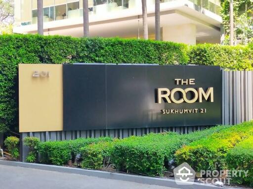 1-BR Condo at The Room Sukhumvit 21 near MRT Sukhumvit