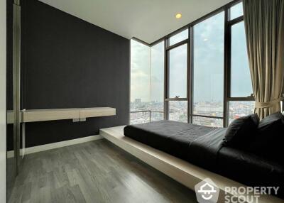 2-BR Condo at The Room Bts Wongwianyai near BTS Wongwian Yai