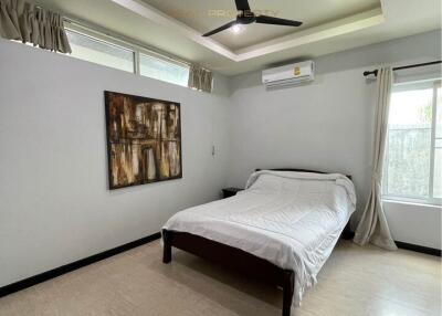 Luxury Villa 5 Bedrooms In Rawai For Rent
