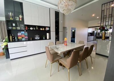 Modern dining room with chandelier