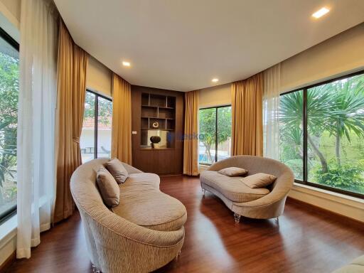 4 Bedrooms House in Pattaya Hill Village 2 East Pattaya H009863