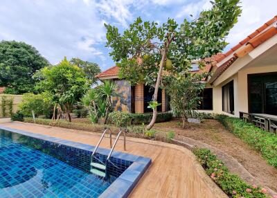4 Bedrooms House in Pattaya Hill Village 2 East Pattaya H009863