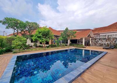 4 Bedrooms House in Pattaya Hill Village 2 East Pattaya H009863