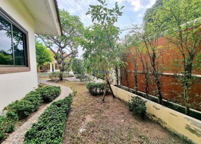 4 Bedrooms House in Pattaya Hill Village 2 East Pattaya H009863