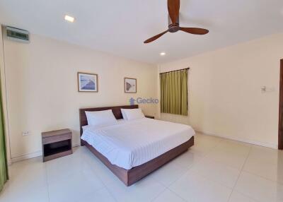 4 Bedrooms House in Pattaya Hill Village 2 East Pattaya H009863