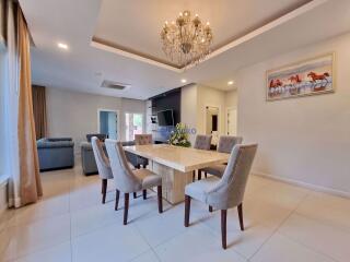 4 Bedrooms House in Pattaya Hill Village 2 East Pattaya H009863